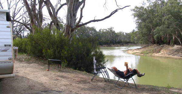 Free Camping by the Murray River